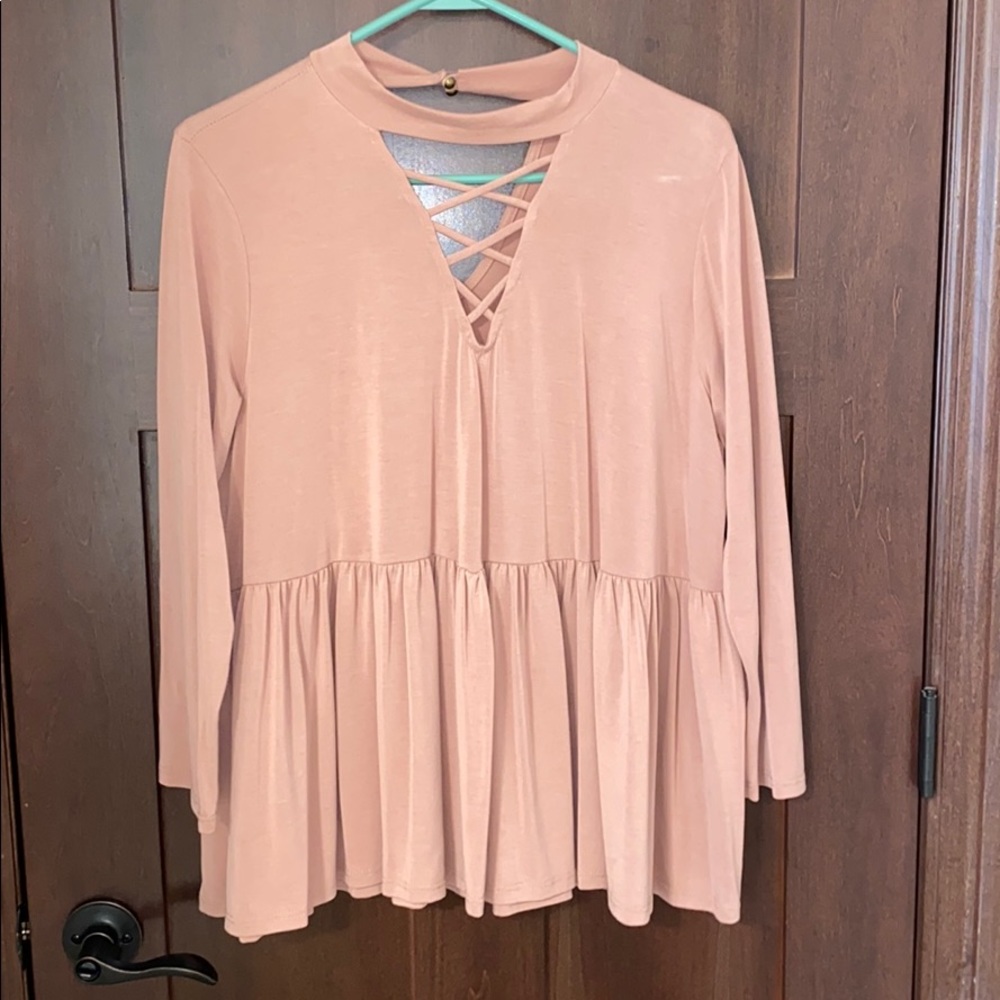 pink flowy top